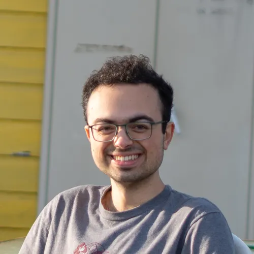 Headshot of Noah Lev Bartell-Mangel